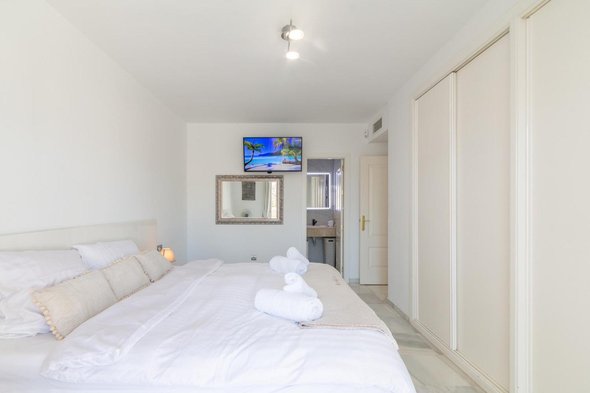 2bed In Puerto Banus Apartment